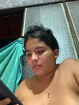 Snapshot of moncerrat_luna chatting on 12-01-24, 11:14 moncerrat luna online show from 12-01-24, 11:14