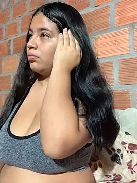 Snapshot of moncerrat_luna chatting on 12-18-24, 12:07 moncerrat luna online show from 12-18-24, 12:07