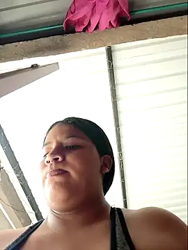 Snapshot of moncerrat_luna chatting on 12-18-24, 03:11 moncerrat luna online show from 12-18-24, 03:11