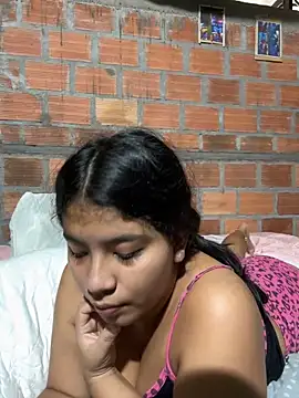 Snapshot of moncerrat_luna chatting on 01-19-25, 03:32 moncerrat luna online show from 01-19-25, 03:32