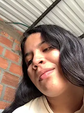 Snapshot of moncerrat_luna chatting on 02-15-25, 09:04 moncerrat luna online show from 02-15-25, 09:04