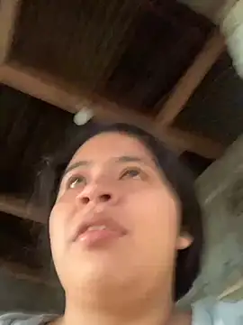 Snapshot of moncerrat_luna chatting on 03-21-25, 11:33 moncerrat luna online show from 03-21-25, 11:33