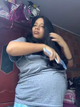 Snapshot of moncerrat_luna chatting on 09-28-25, 10:04 moncerrat luna online show from 09-28-25, 10:04