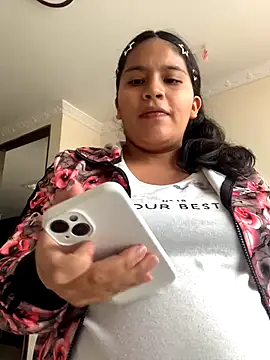 Snapshot of moncerrat_luna chatting on 10-08-25, 09:12 moncerrat luna online show from 10-08-25, 09:12