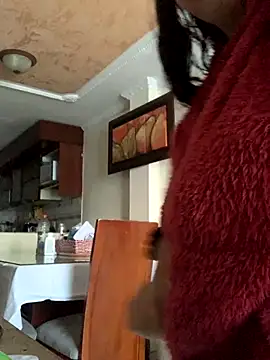 moncerrat luna online show from 11-04-25, 09:47