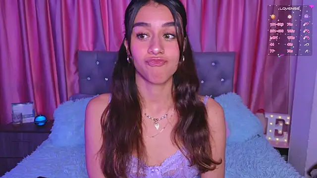 Emiily Scott1 online show from 12-02-25, 09:10