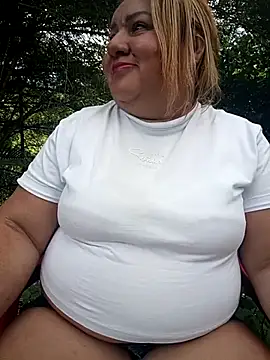 HORNY MATURE25 online show from 04-12-26, 09:09