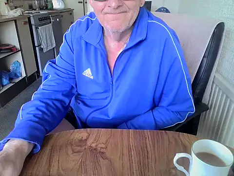 daddyflash online show from 06-11-26, 09:18