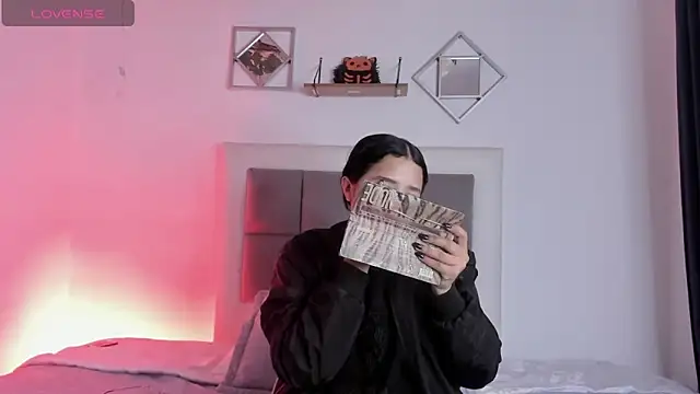 aliice walker  online show from 01-11-25, 12:40