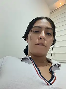 Sophie  Foxxx online show from 05-21-26, 02:29