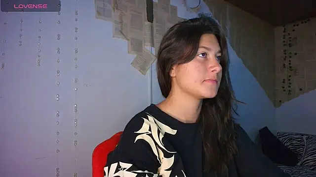 Snapshot of kisstarxxx chatting on 09-17-25, 03:08 kisstarxxx online show from 09-17-25, 03:08