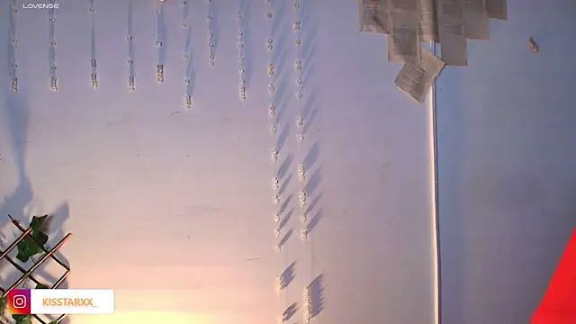 Snapshot of kisstarxxx chatting on 09-24-25, 03:32 kisstarxxx online show from 09-24-25, 03:32