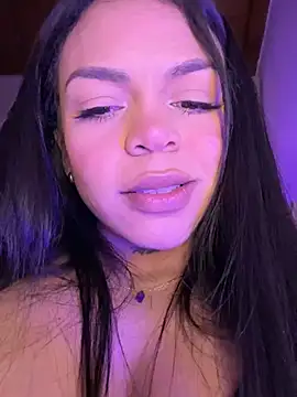 Snapshot of Charly_ chatting on 12-22-24, 11:44 Charly online show from 12-22-24, 11:44