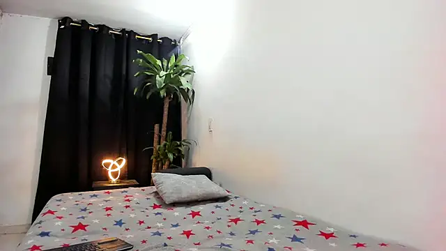 Lia-y-felipe online show from 07-06-26, 10:56