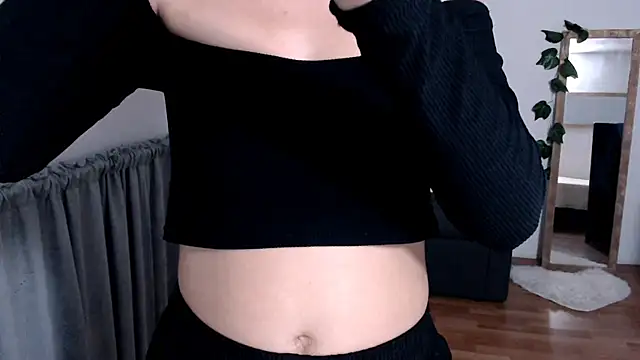 samantha baby  online show from 10-31-25, 06:47