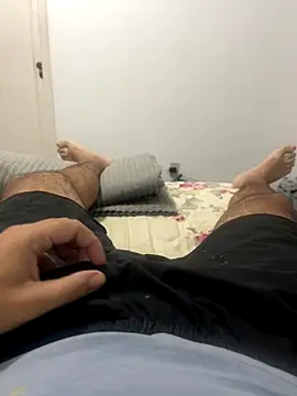 Snapshot of jhoshc-r chatting on 12-04-24, 04:32 jhoshc-r online show from 12-04-24, 04:32