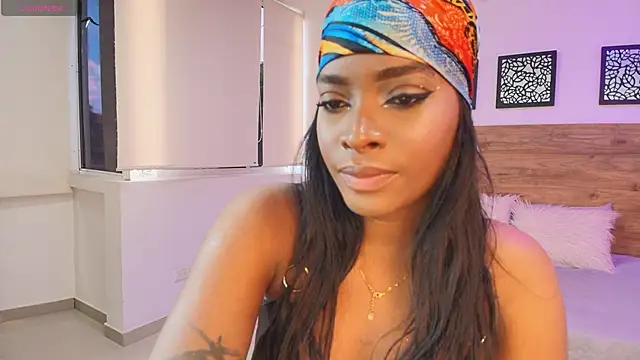 Snapshot of KAROL-SCOTT chatting on 01-31-25, 07:51 KAROL-SCOTT online show from 01-31-25, 07:51