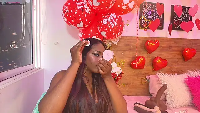 Snapshot of KAROL-SCOTT chatting on 02-15-25, 08:22 KAROL-SCOTT online show from 02-15-25, 08:22