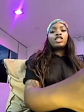 Snapshot of KAROL-SCOTT chatting on 03-17-25, 11:00 KAROL-SCOTT online show from 03-17-25, 11:00