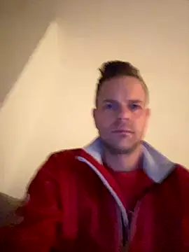 Snapshot of Danii0790 chatting on 09-25-25, 03:54 Danii0790 online show from 09-25-25, 03:54