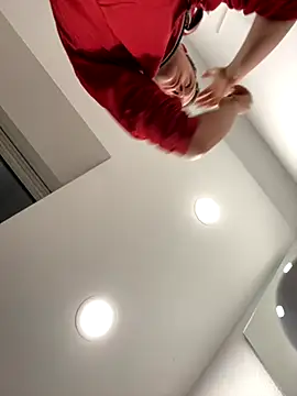 Snapshot of Danii0790 chatting on 09-29-25, 03:55 Danii0790 online show from 09-29-25, 03:55