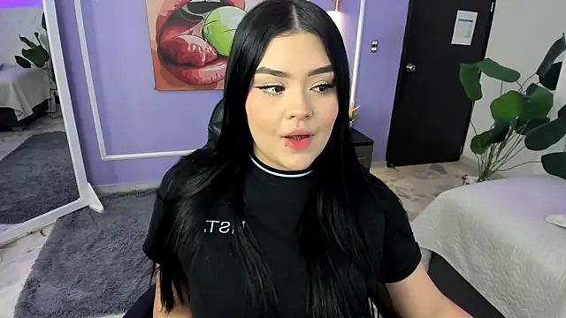 martinasaez online show from 11-13-25, 08:08