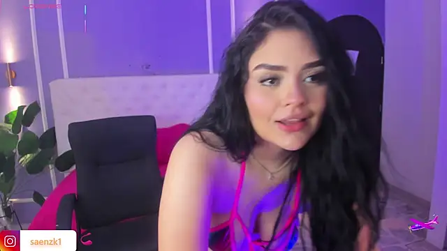 martinasaez online show from 06-19-26, 07:50