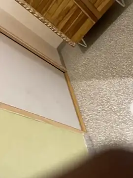 Snapshot of la_chiennete chatting on 09-10-25, 10:10 la chiennete online show from 09-10-25, 10:10