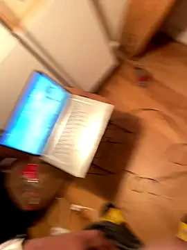 Snapshot of la_chiennete chatting on 09-17-25, 09:49 la chiennete online show from 09-17-25, 09:49