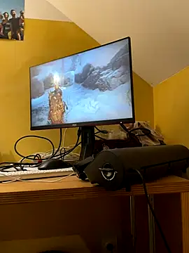 Snapshot of la_chiennete chatting on 09-22-25, 09:28 la chiennete online show from 09-22-25, 09:28