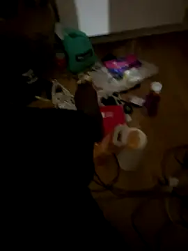 Snapshot of la_chiennete chatting on 12-01-25, 08:36 la chiennete online show from 12-01-25, 08:36