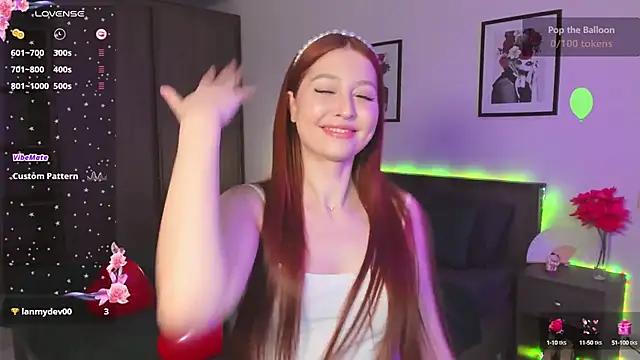 Snapshot of EleanorePeach chatting on 02-15-25, 11:28 EleanorePeach online show from 02-15-25, 11:28