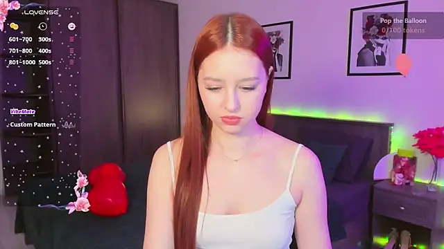 Snapshot of EleanorePeach chatting on 02-27-25, 12:45 EleanorePeach online show from 02-27-25, 12:45