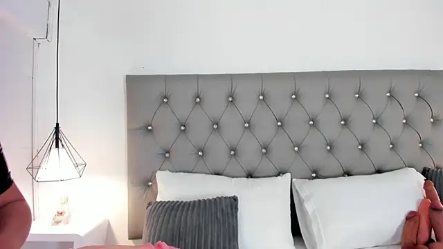 Victoriaxx  online show from 02-15-25, 11:03