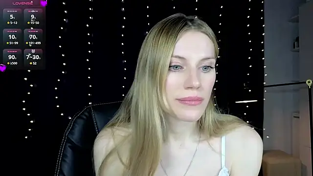 Lilianna Just online show from 03-06-25, 04:17