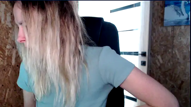 Snapshot of las_sweet chatting on 03-20-26, 10:20 las sweet online show from 03-20-26, 10:20