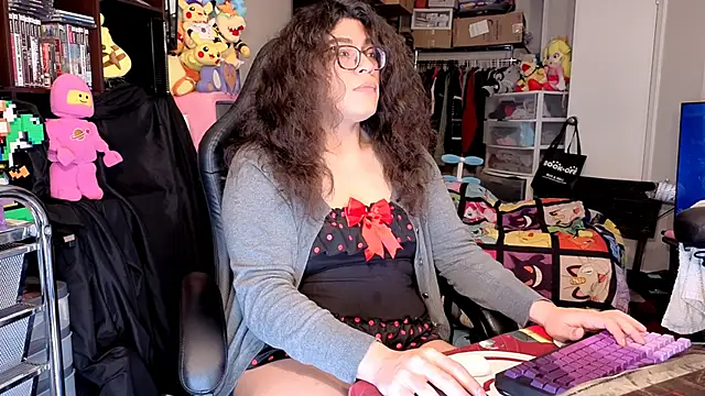 ShinyCherub online show from 06-18-26, 02:34