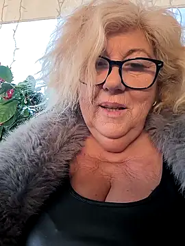 Merilulla online show from 11-30-25, 03:05