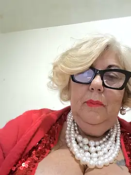 Merilulla online show from 12-18-25, 02:06