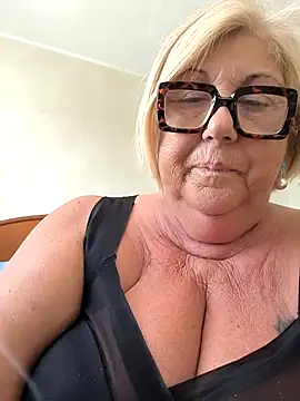 Merilulla online show from 04-10-26, 02:22