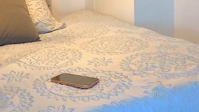 KeryHillson online show from 11-05-25, 12:16