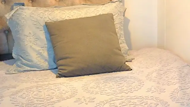 KeryHillson online show from 11-24-25, 11:54