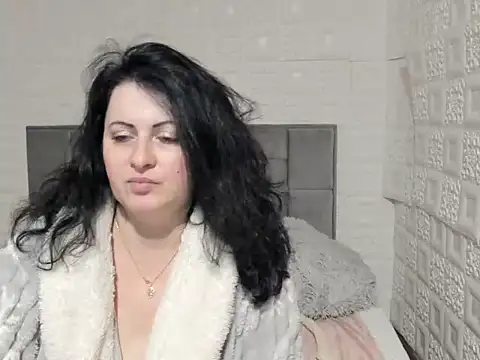 Snapshot of Lillian2 chatting on 01-24-25, 06:56 Lillian2 online show from 01-24-25, 06:56