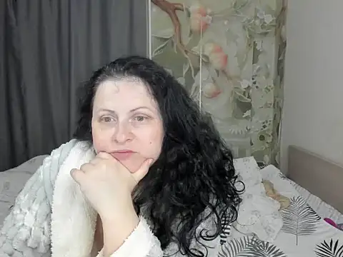 Lillian2 online show from 05-31-26, 01:25