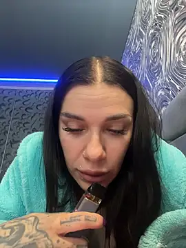 Snapshot of Queen_of_pain chatting on 05-17-26, 07:06 Queen of pain online show from 05-17-26, 07:06