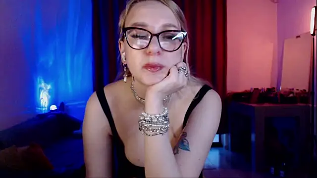 welliza online show from 04-07-26, 02:23