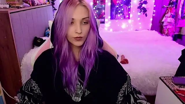 Snapshot of Violet_Noir chatting on 01-31-25, 08:11 Violet Noir online show from 01-31-25, 08:11