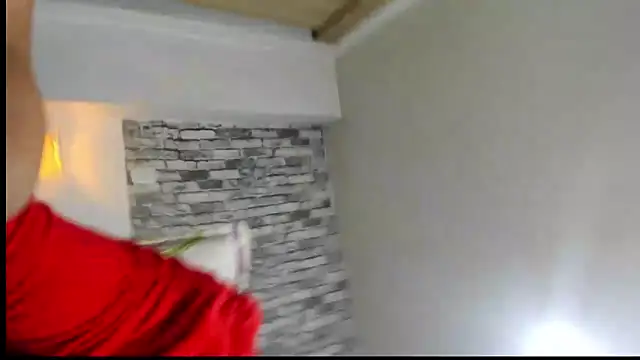 Snapshot of carlos_and_diana chatting on 06-10-26, 04:28 carlos and diana online show from 06-10-26, 04:28