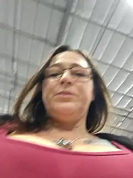 Snapshot of angelbaby1998 chatting on 01-08-26, 05:48 angelbaby1998 online show from 01-08-26, 05:48