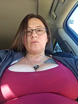 Snapshot of angelbaby1998 chatting on 02-16-26, 05:31 angelbaby1998 online show from 02-16-26, 05:31